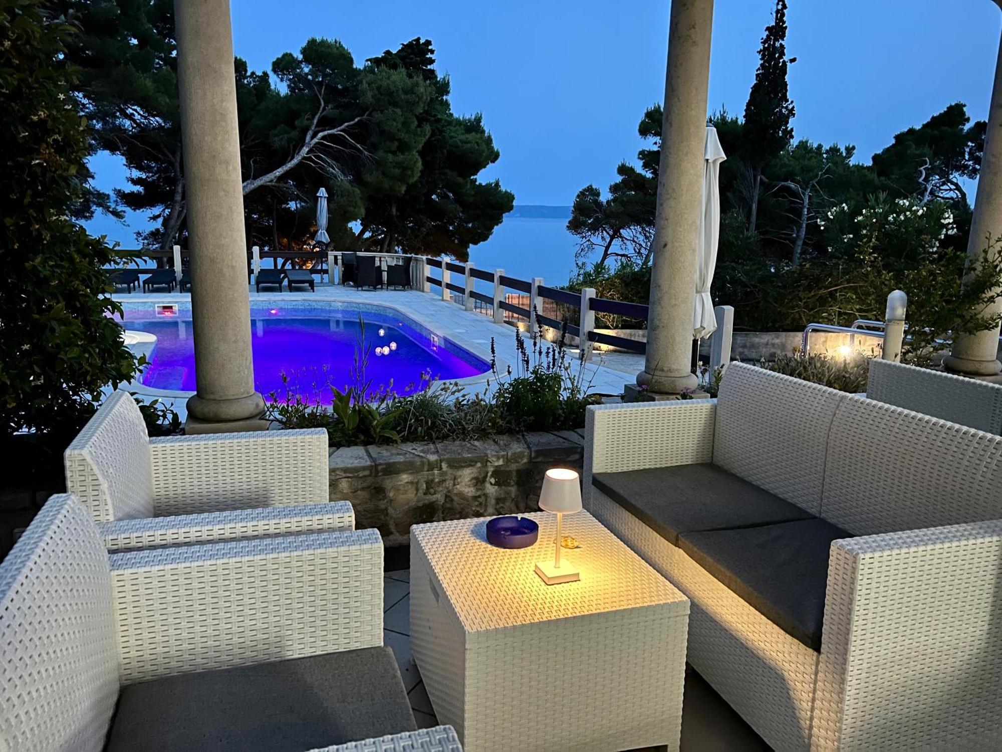 Vila Vera Seafront Apartments 수마르틴 외부 사진