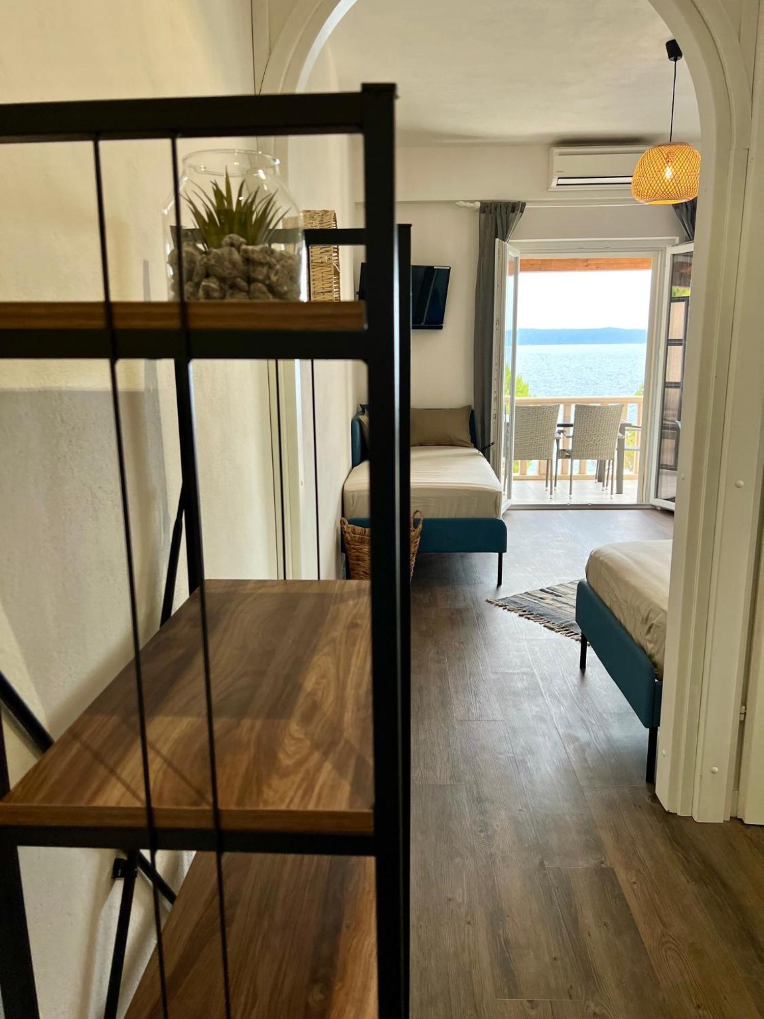 Vila Vera Seafront Apartments 수마르틴 외부 사진